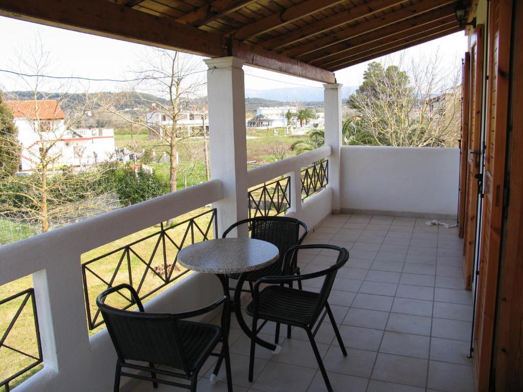 Loula Apartments Sidárion Habitación foto